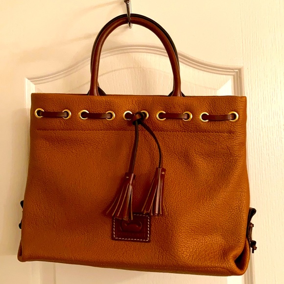 NWOT Dooney & Bourke Westfield Tassel Tote-Brown - Picture 1 of 2